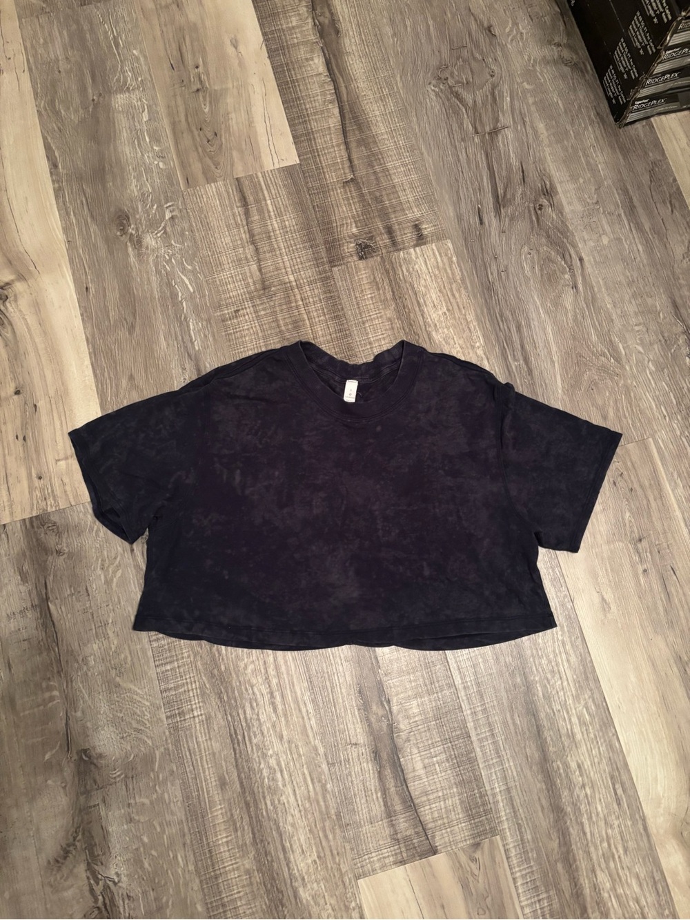 lululemon athletica Black Cropped Short Sleeve Tee